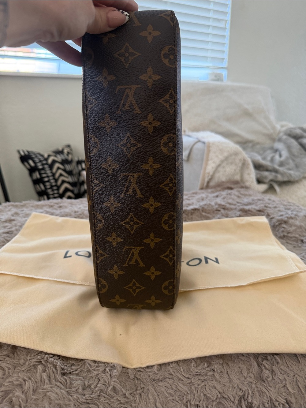 LV Brown Monogram Canvas Shoulder Bag**READ DESCRIPTION** New!! - Picture 6 of 13